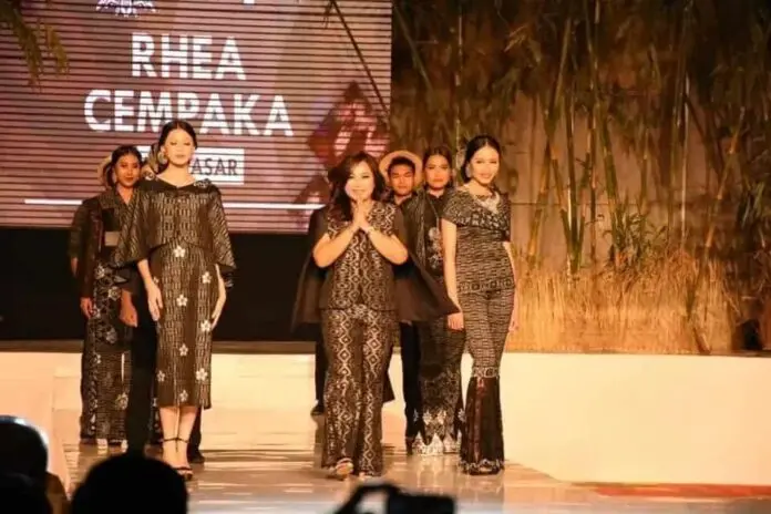 Usaha Busana Tenun Endek Binaan BNI, Dikenakan Ibu Negara hingga Dunia Usaha Busana Tenun Endek Binaan BNI, Dikenakan Ibu Negara hingga Dunia