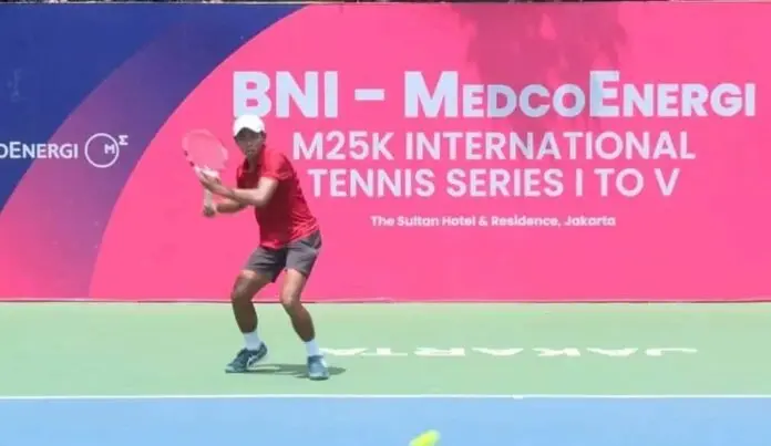 Turnamen MedcoEnergi M25K seri IV : Tiga Tunggal Indonesia Lolos ke Babak Kedua Turnamen MedcoEnergi M25K seri IV : Tiga Tunggal Indonesia Lolos ke Babak Kedua