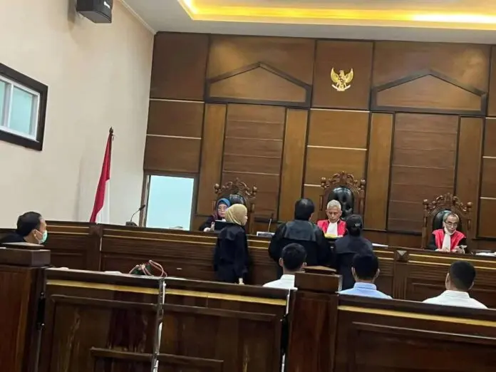 Setelah 2 Tahun Perkara, Sidang Perdana 3 Atlet Muaythai Digelar Setelah 2 Tahun Perkara, Sidang Perdana 3 Atlet Muaythai Digelar