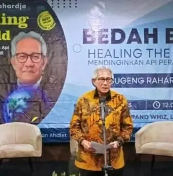 Perjalanan Seorang Diplomat Dalam Bulu Barunya : Healing The World - Memadamkan Api Perang Duna III