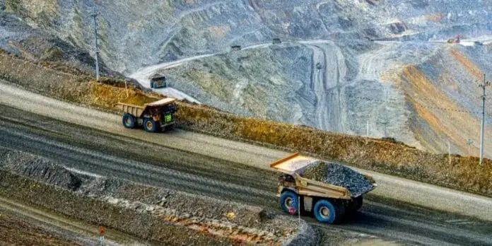 Peroleh Pernyataan Efektif OJK, PT Amman Mineral Internasional Tbk IPO Rp10,73 Triliun Peroleh Pernyataan Efektif OJK, PT Amman Mineral Internasional Tbk IPO Rp10,73 Triliun