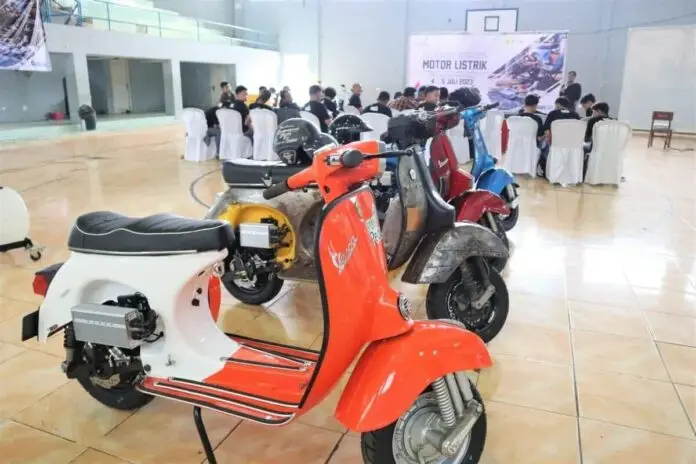 Dukung Peningkatan Kapasitas SDM, PLN beri Pelatihan Konversi Motor Listrik ke Siswa SMK di Lampung Dukung Peningkatan Kapasitas SDM, PLN beri Pelatihan Konversi Motor Listrik ke Siswa SMK di Lampung