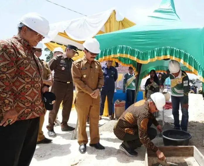 peletakan batu pertama