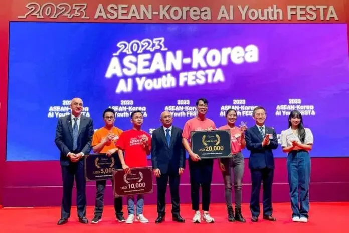 Hadiri ASEAN-Korea AI Youth Festa, Menkop UKM Ajak Korea Perkuat Pemberdayaan UMKM Lewat Transformasi Digital Hadiri ASEAN-Korea AI Youth Festa, Menkop UKM Ajak Korea Perkuat Pemberdayaan UMKM Lewat Transformasi Digital