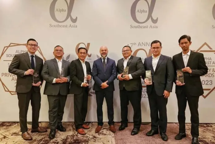 BNI dan BNI Sekuritas Raih Penghargaan Alpha Southeast Asia 2023 BNI dan BNI Sekuritas Raih Penghargaan Alpha Southeast Asia 2023