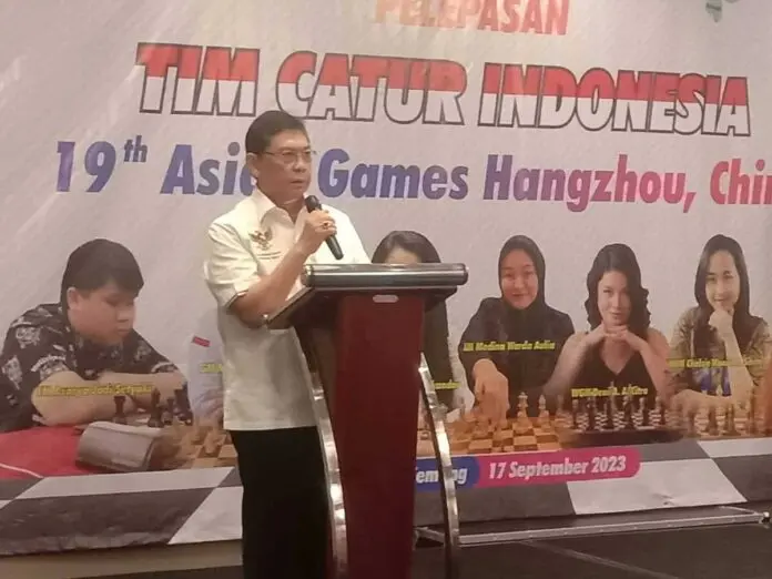 Lepas Tim Catur Asian Games XIX Hangzhou 2023, GM Utut Adianto Minta Pecatur Tampil dengan Segenap Jiwa Lepas Tim Catur Asian Games XIX Hangzhou 2023, GM Utut Adianto Minta Pecatur Tampil dengan Segenap Jiwa