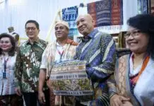 MenKop UKM Sebut ASEAN Weekend Market Jadi Ajang yang Tepat Promosikan Produk UMKM MenKop UKM Sebut ASEAN Weekend Market Jadi Ajang yang Tepat Promosikan Produk UMKM