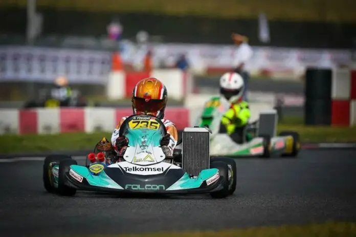 Rok Super Final 2023: Lawan 104 Pembalap Kelas Junior, Qarrar Firhand Raih Posisi Ketiga Rok Super Final 2023: Lawan 104 Pembalap Kelas Junior, Qarrar Firhand Raih Posisi Ketiga