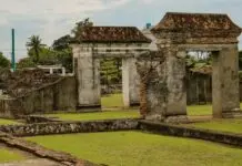 Mengungkap 4 Penyebab Utama Runtuhnya Kerajaan Islam Banten