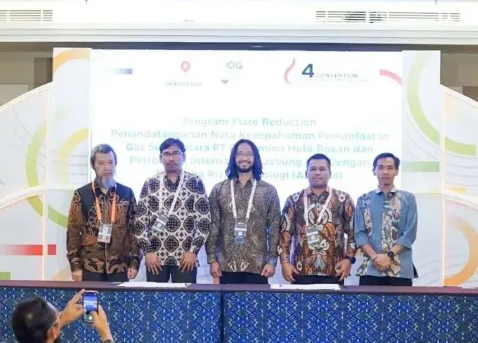 Kolaborasi Pemanfaatan Gas Suar PetroChina Jabung, Langkah Maju Menuju Net Zero Emission Kolaborasi Pemanfaatan Gas Suar PetroChina Jabung, Langkah Maju Menuju Net Zero Emission