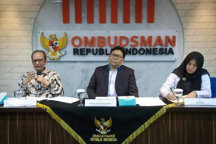 Posko Pengaduan KUR Ditutup, Kemenkop UKM dan Ombudsman Masih Temui Kendala Soal Agunan Posko Pengaduan KUR Ditutup, Kemenkop UKM dan Ombudsman Masih Temui Kendala Soal Agunan
