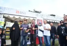 Erick Thohir Tingkatkan Volume Penjualan UMKM Padang Melalui Karya Nyata Festival Erick Thohir Tingkatkan Volume Penjualan UMKM Padang Melalui Karya Nyata Festival