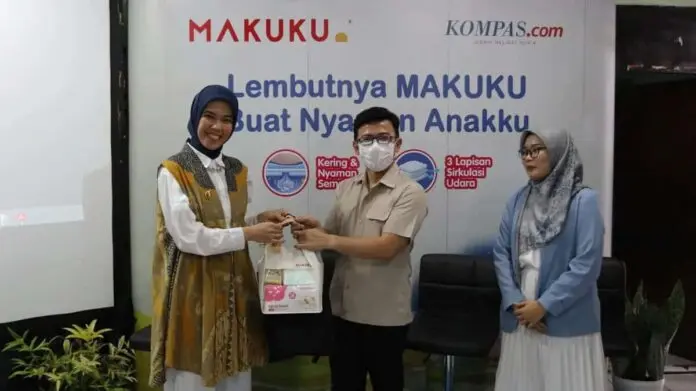 Gencarkan Pengembangan Teknologi Produk Terbaru, MAKUKU Dry Care Melakukan Edukasi Kesehatan Kulit di 3 Titik Posyandu Jabodetabek Gencarkan Pengembangan Teknologi Produk Terbaru, MAKUKU Dry Care Melakukan Edukasi Kesehatan Kulit di 3 Titik Posyandu Jabodetabek