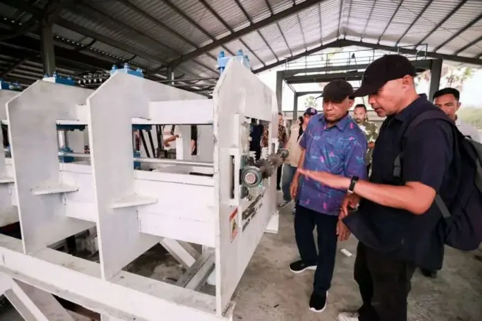 Menkop UKM: Rumah Produksi Bersama Tingkatkan Nilai Tambah Kerajinan Bambu Menkop UKM: Rumah Produksi Bersama Tingkatkan Nilai Tambah Kerajinan Bambu