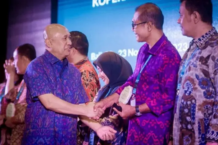 Kemenkop UKM Dorong Pemanfaatan Hasil Pendataan 9,11 Juta KUMKM Tahun 2022 Kemenkop UKM Dorong Pemanfaatan Hasil Pendataan 9,11 Juta KUMKM Tahun 2022