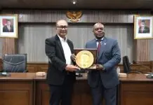 Kemenkop UKM dan Kelompok Negara D-8 Jajaki Kerja Sama Peningkatan Kapasitas KUMKM Kemenkop UKM dan Kelompok Negara D-8 Jajaki Kerja Sama Peningkatan Kapasitas KUMKM