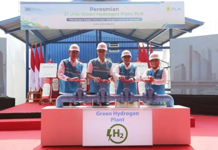PLN Resmikan 21 Unit Green Hydrogen Plant, Mampu Produksi Hingga 199 Ton Hidrogen Per Tahun PLN Resmikan 21 Unit Green Hydrogen Plant, Mampu Produksi Hingga 199 Ton Hidrogen Per Tahun