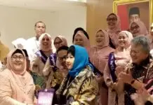 28 Perempuan Tangguh Luncurkan Buku “Indonesian Women in Transport and Logistics” 28 Perempuan Tangguh Luncurkan Buku "Indonesian Women in Transport and Logistics"