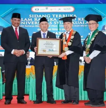 Menkop UKM Orasi Ilmiah di USK Aceh Suarakan Perjuangan Ekonomi Rakyat Menkop UKM Orasi Ilmiah di USK Aceh Suarakan Perjuangan Ekonomi Rakyat