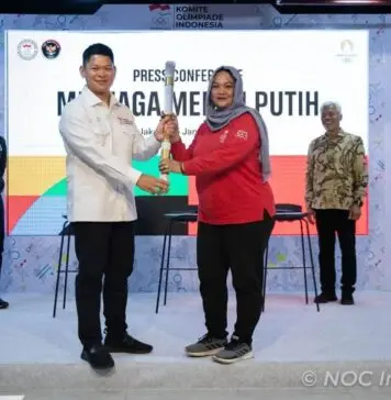 Obor Olimpiade Atlanta Rossy Pratiwi Suntikan Semangat Merah Putih di Olimpiade Paris 2024 Obor Olimpiade Atlanta Rossy Pratiwi Suntikan Semangat Merah Putih di Olimpiade Paris 2024