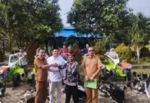 Salurkan Bantuan Traktor ke Kelompok Tani, Pengamat: PPM PetroChina Jabung Dukung Produktivitas Pertanian Salurkan Bantuan Traktor ke Kelompok Tani, Pengamat: PPM PetroChina Jabung Dukung Produktivitas Pertanian