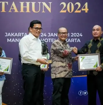 Kemenkop UKM Berikan Penghargaan pada 3 Satker dengan Nilai IKPA Terbaik