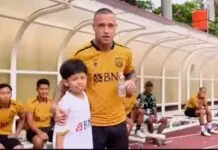 Radja Nainggolan Hadiri Grassroot Football Day Bhayangkara Presisi Indonesia FC Radja Nainggolan Hadiri Grassroot Football Day Bhayangkara Presisi Indonesia FC