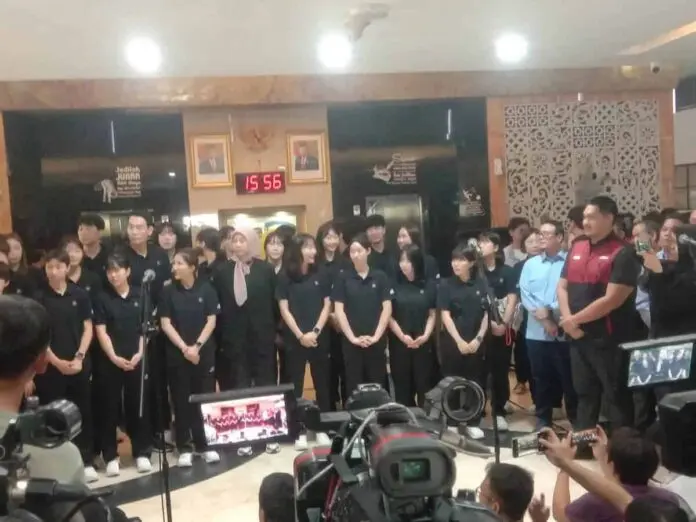 Menpora Berharap Kehadiran Red Sparks Jadikan Olahraga Bola Voli Indonesia Semakin Maju Menpora Berharap Kehadiran Red Sparks Jadikan Olahraga Bola Voli Indonesia Semakin Maju