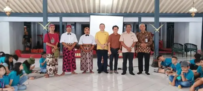 Spirit of Braveness SDK PENABUR Jakarta, Mendukung GenerasiMuda agar Mandiri, Tangguh, dan Cinta Tanah Air Spirit of Braveness SDK PENABUR Jakarta, Mendukung GenerasiMuda agar Mandiri, Tangguh, dan Cinta Tanah Air