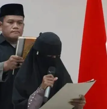 Siska Nur Azizah, Eks Napiter Penyerang Mako Brimob Ikrar Setia NKRI Siska Nur Azizah, Eks Napiter Penyerang Mako Brimob Ikrar Setia NKRI