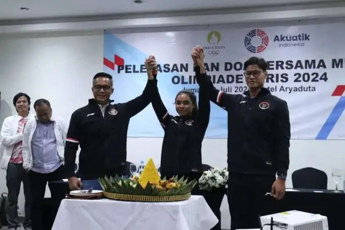Ketum Akuatik Indonesia, Anindya Bakrie Lepas Dua Perenang Joe Aditya dan Azzahra Ke Olimpiade Paris Ketum Akuatik Indonesia, Anindya Bakrie Lepas Dua Perenang Joe Aditya dan Azzahra Ke Olimpiade Paris