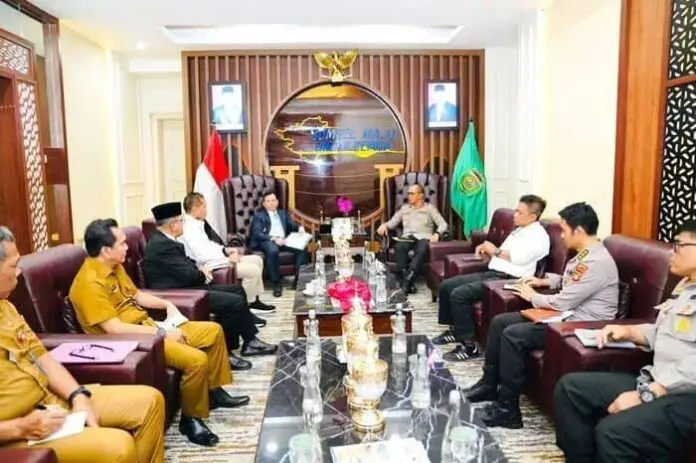 Sikapi Maraknya Illegal Drilling, Kapolda, SKK Migas dan Pj Gubernur Sumsel Sepakat Bentuk Satgas Sikapi Maraknya Illegal Drilling, Kapolda, SKK Migas dan Pj Gubernur Sumsel Sepakat Bentuk Satgas