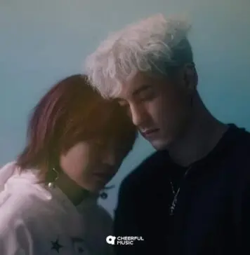 Lirik Lagu Drowning - Your Crush