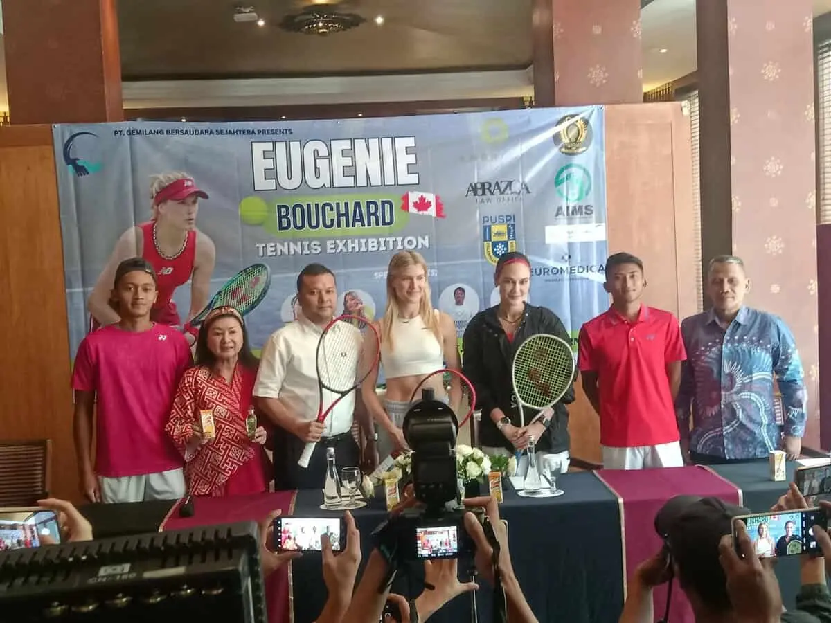 Membranding Tenis Indonesia, Nurdin Halid dan Luna Maya Siap Hadapi 'Si Jelita' Eugenie Bouchard Membranding Tenis Indonesia, Nurdin Halid dan Luna Maya Siap Hadapi 'Si Jelita' Eugenie Bouchard