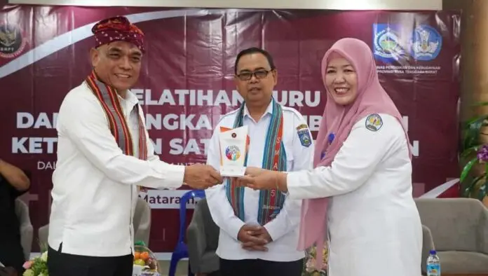BNPT Perkuat Peran Guru di NTB dalam Menangkal Radikalisme, Kekerasan, dan Bullying BNPT Perkuat Peran Guru di NTB dalam Menangkal Radikalisme, Kekerasan, dan Bullying