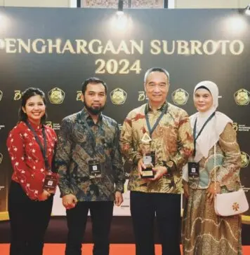 Dihadiri Jokowi, PetroChina Raih Penghargaan Bergengsi Subroto Award 2024 Terkait Kepatuhan Kewajiban terhadap Penerimaan Negara Dihadiri Jokowi, PetroChina Raih Penghargaan Bergengsi Subroto Award 2024 Terkait Kepatuhan Kewajiban terhadap Penerimaan Negara