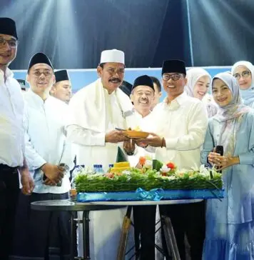 Peringati Hari Santri 2024, Ratu Zakiyah Bersholawat Bersama Ikatan Pemuda Jawilan Peringati Hari Santri 2024, Ratu Zakiyah Bersholawat Bersama Ikatan Pemuda Jawilan
