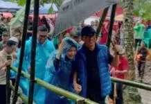 Kisah Romantis di Tengah Kick Off HKSN 2024: Momen Mesra Yandri dan Ratu Zakiah Kisah Romantis di Tengah Kick Off HKSN 2024: Momen Mesra Yandri dan Ratu Zakiah