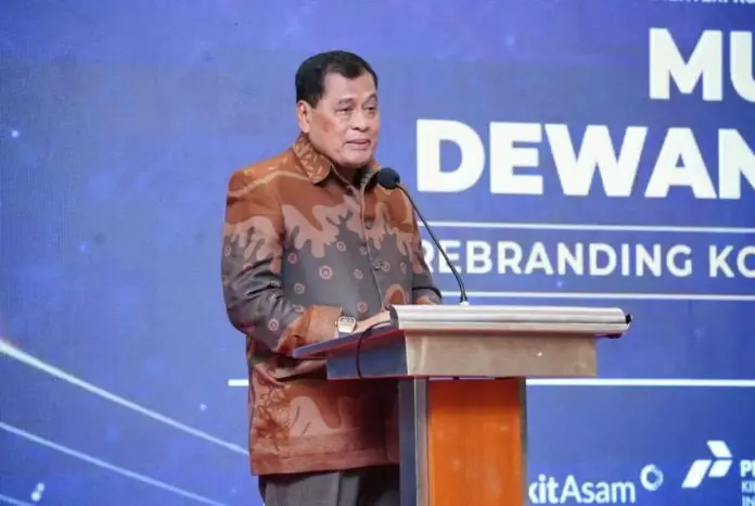 Nurdin Halid Kembali Terpilih Jadi Ketua Umum Dekopin Nurdin Halid Kembali Terpilih Jadi Ketua Umum Dekopin