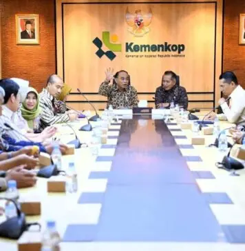 Kemenkop dan DPRD Jateng Siap Bersinergi untuk Majukan Koperasi Kemenkop dan DPRD Jateng Siap Bersinergi untuk Majukan Koperasi