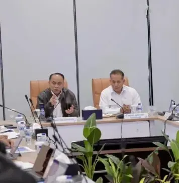 Menkop Tekankan Fokus Penyaluran LPDB-KUMKM untuk Usaha Produktif di Sektor Riil Menkop Tekankan Fokus Penyaluran LPDB-KUMKM untuk Usaha Produktif di Sektor Riil