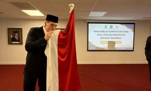 Ole Romeny Resmi Menjadi WNI, Erick Thohir Harapkan Lini Depan Timnas Lebih Tajam Ole Romeny Resmi Menjadi WNI, Erick Thohir Harapkan Lini Depan Timnas Lebih Tajam
