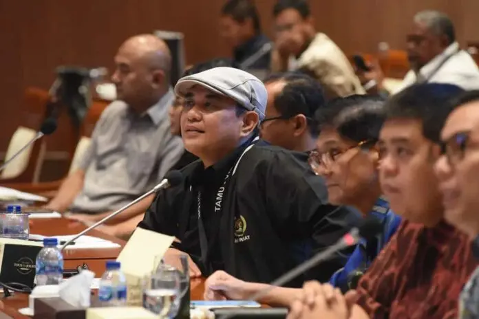 Ketua PWI Pusat Zulmansyah Soroti Dampak Revisi UU Penyiaran dalam RDPU Komisi I DPR RI Ketua PWI Pusat Zulmansyah Soroti Dampak Revisi UU Penyiaran dalam RDPU Komisi I DPR RI