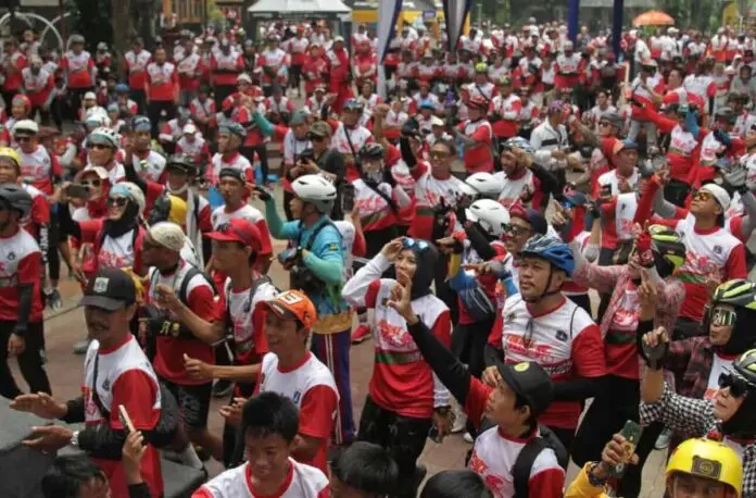Ribuan Pesepeda Meriahkan Fun Bike SIWO PWI Jaya di Hari Kebangkitan Nasional 2025 Ribuan Pesepeda Meriahkan Fun Bike SIWO PWI Jaya di Hari Kebangkitan Nasional 2025