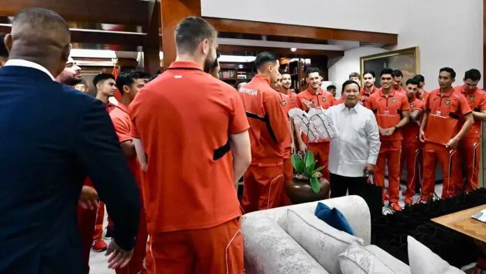 Presiden Prabowo Jamu Makan Siang Pemain Timnas di Kertanegara Presiden Prabowo Jamu Makan Siang Pemain Timnas di Kertanegara