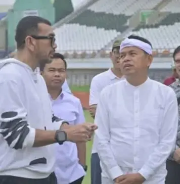 Ketua OC Piala Presiden 2025 Tinjau Kesiapan Stadion Si Jalak Harupat Ketua OC Piala Presiden 2025 Tinjau Kesiapan Stadion Si Jalak Harupat