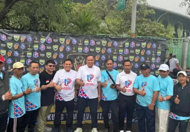 Masyarakat Antusias Hadiri Sosialisasi Piala Presiden 2025 di Berbagai Kota Masyarakat Antusias Hadiri Sosialisasi Piala Presiden 2025 di Berbagai Kota