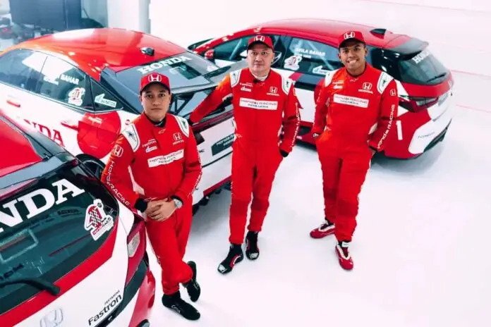 Trio Honda Racing Indonesia Makin Agresif Jelang Dua Seri Pembuka di Mandalika Circuit Trio Honda Racing Indonesia Makin Agresif Jelang Dua Seri Pembuka di Mandalika Circuit