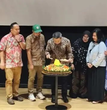Festival Film Wartawan 2025: Mengubah Duka Menjadi Api Kreativitas, Menghidupkan Warisan Wina Armada Sukardi Festival Film Wartawan 2025: Mengubah Duka Menjadi Api Kreativitas, Menghidupkan Warisan Wina Armada Sukardi