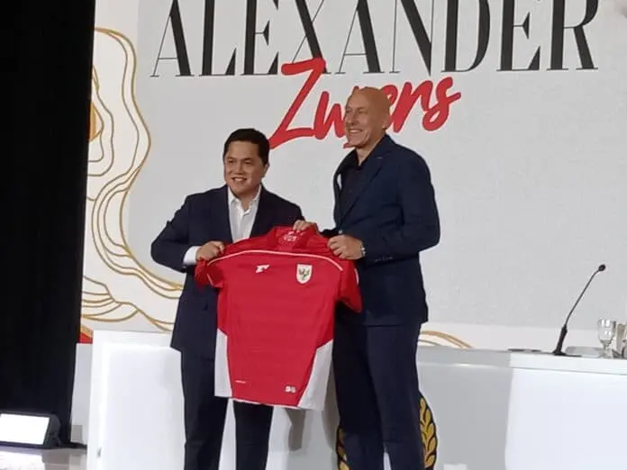 PSSI Resmi Tunjuk Alexander Zwiers Jadi Dirtek yang Baru PSSI Resmi Tunjuk Alexander Zwiers Jadi Dirtek yang Baru